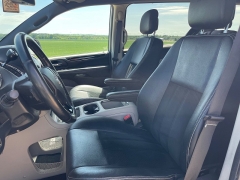 Used 2016 Dodge Grand Caravan 4d Wagon SXT at Rooster Auto Sales near Vinton, IA
