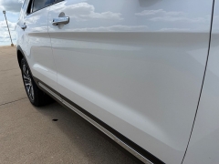 Used 2017  Ford Explorer 4d SUV 4WD Platinum at Rooster Auto Sales near Vinton&comma; IA