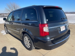 Used 2013  Chrysler Town & Country 4d Wagon Touring at Rooster Auto Sales near Vinton&comma; IA