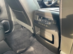 Used 2019  GMC Yukon XL 4d SUV 4WD Denali at Rooster Auto Sales near Vinton&comma; IA