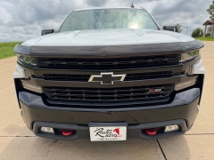 Used 2019  Chevrolet Silverado 1500 4WD Crew Cab LT Trail Boss at Rooster Auto Sales near Vinton&comma; IA