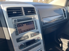 Used 2008  Lincoln MKX 4d SUV AWD at Rooster Auto Sales near Vinton&comma; IA