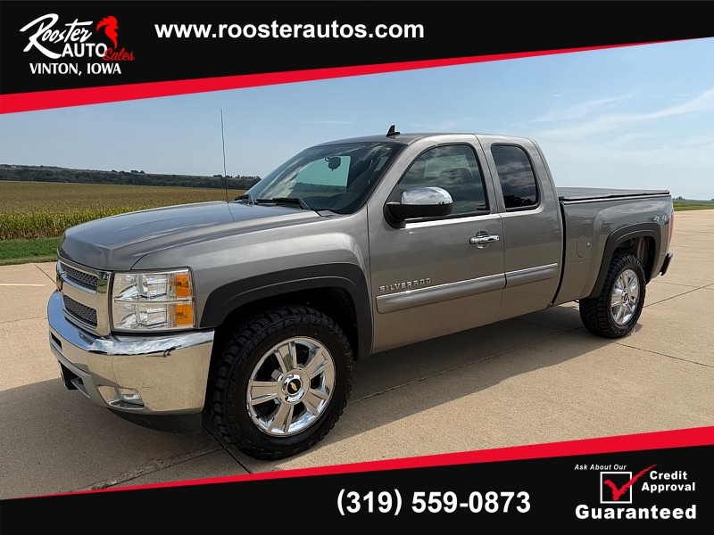 Used 2013  Chevrolet Silverado 1500 4WD Ext Cab LT at Rooster Auto Sales near Vinton&comma; IA