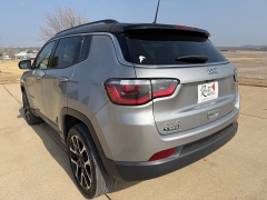 Used 2018  Jeep Compass 4d SUV 4WD Limited at Rooster Auto Sales near Vinton&comma; IA