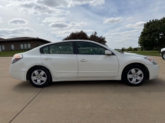 Used 2007  Nissan Altima 4d Sedan SL 2&period;5L at Rooster Auto Sales near Vinton&comma; IA