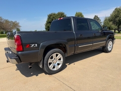 Used 2005  Chevrolet Silverado 1500 4WD Crew Cab LS at Rooster Auto Sales near Vinton&comma; IA