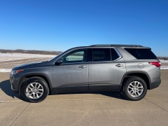 Used 2019  Chevrolet Traverse 4d SUV AWD LT Leather at Rooster Auto Sales near Vinton&comma; IA