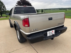 Used 2002 Chevrolet S10 Pickup 4WD Ext Cab at Rooster Auto Sales near Vinton, IA