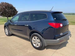 Used 2011 Chevrolet Traverse 4d SUV AWD LT2 at Rooster Auto Sales near Vinton, IA