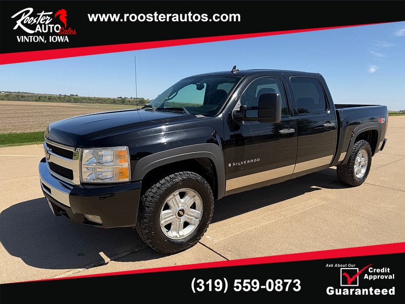 Used 2009  Chevrolet Silverado 1500 4WD Crew Cab LT at Rooster Auto Sales near Vinton&comma; IA