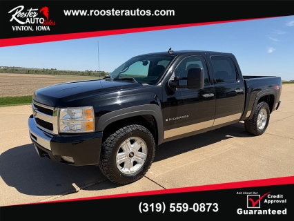 Used 2009 Chevrolet Silverado 1500 4WD Crew Cab LT at Rooster Auto Sales near Vinton, IA