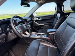 Used 2021  Ford Explorer Limited 4WD at Rooster Auto Sales near Vinton&comma; IA
