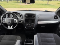 Used 2015  Dodge Grand Caravan 4d Wagon SE at Rooster Auto Sales near Vinton&comma; IA