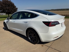 Used 2020  Tesla Model 3 Long Range AWD at Rooster Auto Sales near Vinton&comma; IA