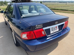 Used 2004 Kia Optima 4d Sedan LX MT at Rooster Auto Sales near Vinton, IA