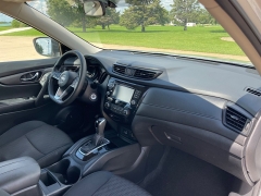 Used 2018 Nissan Rogue 4d SUV AWD S at Rooster Auto Sales near Vinton, IA