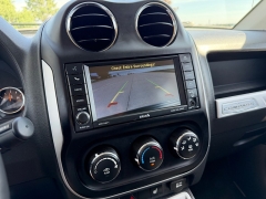 Used 2016  Jeep Compass 4d SUV FWD High Altitude at Rooster Auto Sales near Vinton&comma; IA