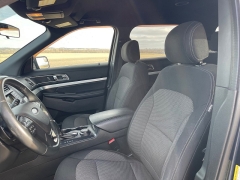 Used 2017  Ford Explorer 4d SUV 4WD XLT at Rooster Auto Sales near Vinton&comma; IA