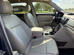 Used 2018  Volkswagen Atlas 3&period;6L V6 SEL FWD at Rooster Auto Sales near Vinton&comma; IA