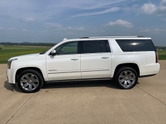 Used 2016 GMC Yukon XL 4d SUV 4WD Denali at Rooster Auto Sales near Vinton, IA