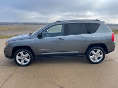 Used 2012  Jeep Compass 4d SUV 4WD Limited at Rooster Auto Sales near Vinton, IA
