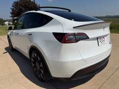 Used 2021  Tesla Model Y Performance AWD at Rooster Auto Sales near Vinton&comma; IA