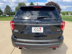 Used 2018 Ford Explorer 4d SUV 4WD XLT at Rooster Auto Sales near Vinton, IA
