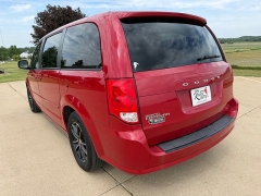 Used 2015  Dodge Grand Caravan 4d Wagon SE at Rooster Auto Sales near Vinton&comma; IA