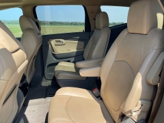 Used 2011 Chevrolet Traverse 4d SUV AWD LT2 at Rooster Auto Sales near Vinton, IA