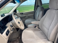 Used 2003 Ford Windstar 4d Wagon SE at Rooster Auto Sales near Vinton, IA