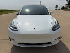 Used 2021  Tesla Model Y Long Range AWD at Rooster Auto Sales near Vinton&comma; IA