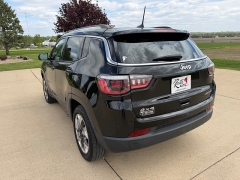 Used 2018  Jeep Compass 4d SUV 4WD Limited at Rooster Auto Sales near Vinton&comma; IA