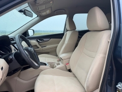 Used 2016  Nissan Rogue 4d SUV AWD SV at Rooster Auto Sales near Vinton&comma; IA