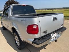 Used 2001 Ford F-150 4WD SuperCrew XLT at Rooster Auto Sales near Vinton, IA