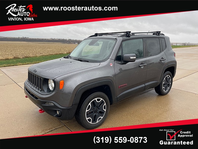 Used 2017  Jeep Renegade 4d SUV 4WD Trailhawk at Rooster Auto Sales near Vinton, IA