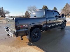 Used 2004  Chevrolet Silverado 1500 4WD Crew Cab Z71 at Rooster Auto Sales near Vinton&comma; IA