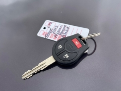 Used 2013  Nissan Rogue 4d SUV AWD SV-SL at Rooster Auto Sales near Vinton&comma; IA