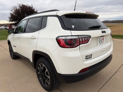 Used 2019  Jeep Compass 4d SUV 4WD Upland Edition at Rooster Auto Sales near Vinton&comma; IA