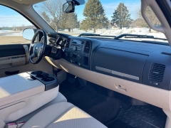Used 2008  Chevrolet Silverado 1500 4WD Crew Cab LT2 at Rooster Auto Sales near Vinton&comma; IA