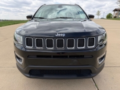 Used 2018  Jeep Compass 4d SUV 4WD Limited at Rooster Auto Sales near Vinton&comma; IA