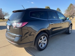 Used 2015  Chevrolet Traverse 4d SUV AWD LT2 at Rooster Auto Sales near Vinton&comma; IA