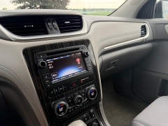 Used 2013  Chevrolet Traverse 4d SUV FWD LT2 at Rooster Auto Sales near Vinton&comma; IA