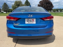 Used 2018 Hyundai Elantra 4d Sedan SEL at Rooster Auto Sales near Vinton, IA