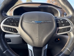 Used 2017  Chrysler Pacifica 4d Wagon Touring-L Plus at Rooster Auto Sales near Vinton&comma; IA