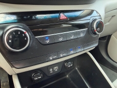 Used 2019  Hyundai Tucson 4d SUV AWD SE at Rooster Auto Sales near Vinton&comma; IA