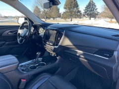Used 2018  Chevrolet Traverse 4d SUV AWD Premier at Rooster Auto Sales near Vinton&comma; IA