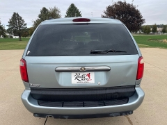 Used 2005 Chrysler Town & Country 4d Wagon Touring at Rooster Auto Sales near Vinton, IA