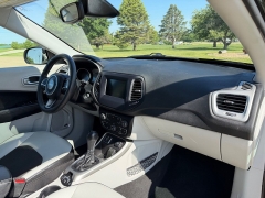 Used 2021  Jeep Compass Latitude FWD at Rooster Auto Sales near Vinton&comma; IA