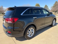 Used 2019  Kia Sorento 4d SUV AWD LX V6 at Rooster Auto Sales near Vinton&comma; IA