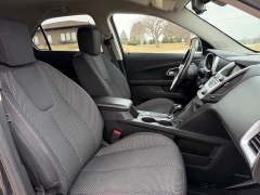 Used 2016  Chevrolet Equinox 4d SUV FWD LT at Rooster Auto Sales near Vinton&comma; IA